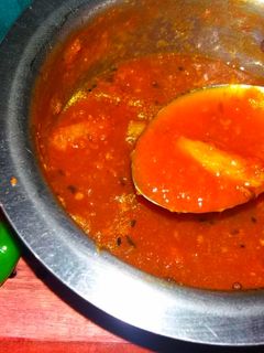 टमाटर की खट्टी मीठी चटनी (tamatar ki khatti meethi chutney recipe in Hindi) रेसिपी मुख्य फोटो