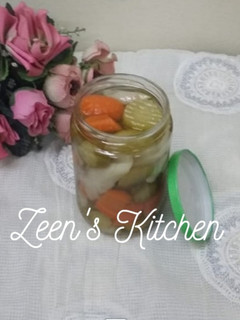 A picture of Mukhalal or Lebanese Shawarma Pickle.