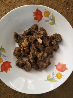 A picture of Fried beef.
