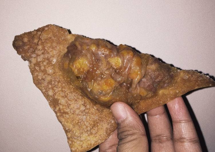 Pangsit Goreng Isi Jagung Sosis