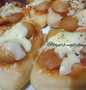 Cara Gampang Membuat Resep Donat pizza sosis mozarella mulur yang Uenak Anti Ribet, Lezat