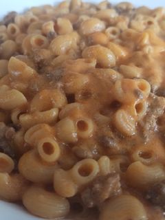 Una foto de Tiburones cremosos con carne picada 🍖🥩