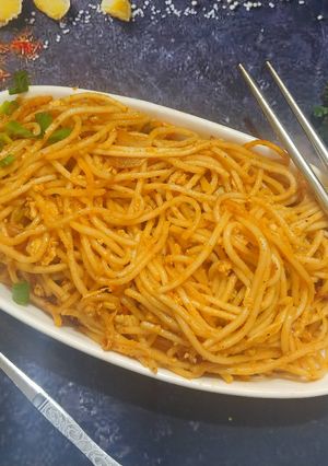 एग नूडल्स (Egg noodles recipe in hindi) रेसिपी मुख्य फोटो