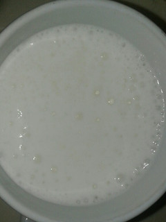Una foto de Licuado frío de manzana y leche (CREMOSA)