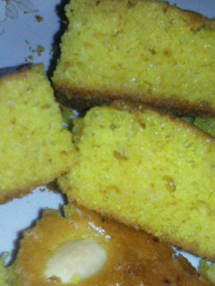 A picture of Yellow cake.
