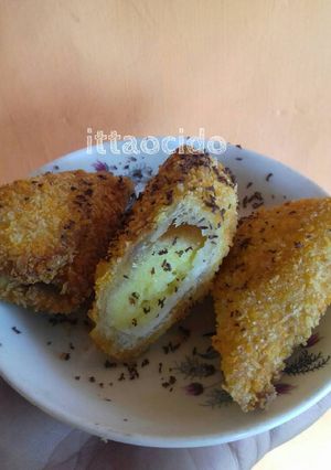 Foto resep Olahan tape singkong: Roti goreng isi tape singkong
