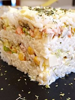 Una foto de Ensalada de arroz con atún y mayonesa