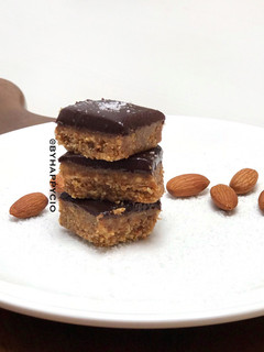 Foto resep Almond Chocolate Bars