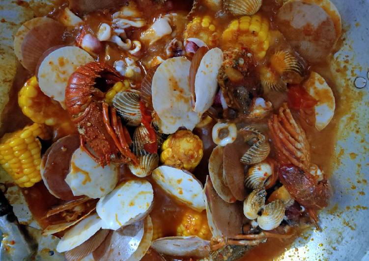 Bagaimana Menyiapkan Seafood campur saus padang Anti Gagal