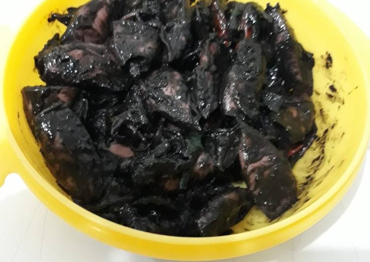 Proses memasak Cumi Hitam Lezat