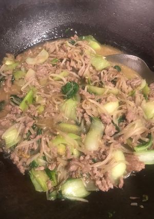 A picture of Bokchoy and ground meat in miso sauce.