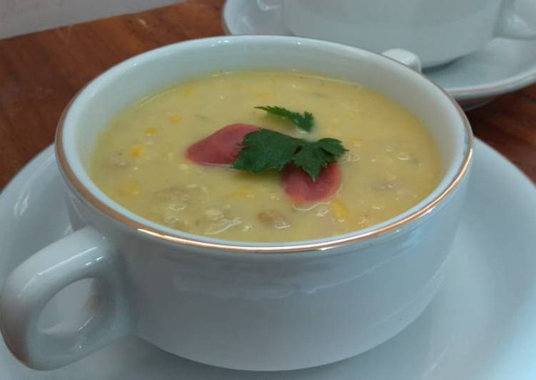 Resep Sup Cream Corn With Chiken Fillet and sosis yang Bikin Ngiler