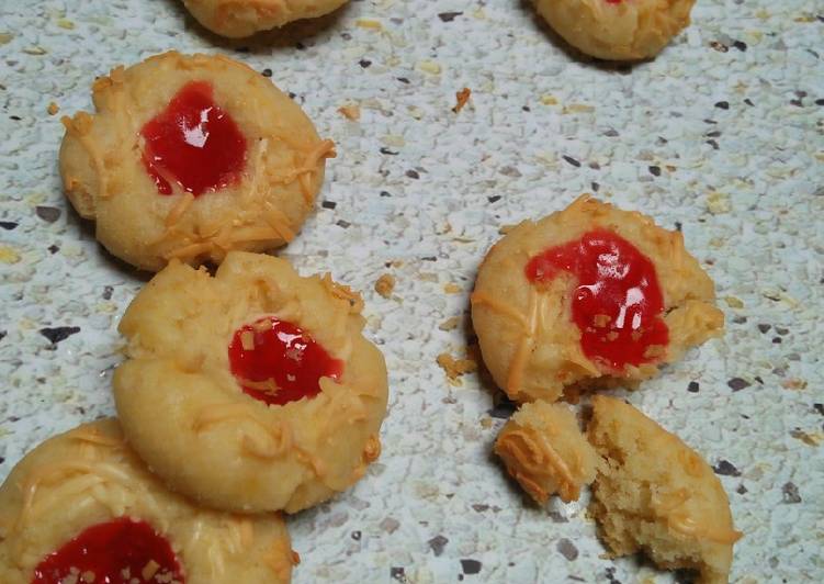 Resep Strawberry thumbprint cookies, Lezat Sekali