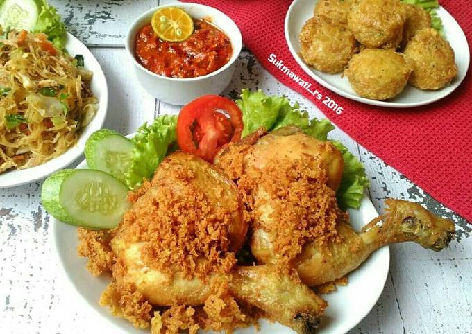 Resep Ayam Goreng Kremes Ala Mbok Berek oleh Sukmawati_rs - Cookpad