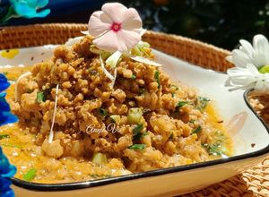 Hình của món Thịt xay rang hành lá.