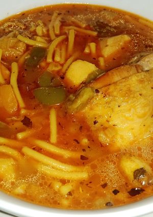 Una foto de Sopa de pollo espectacular