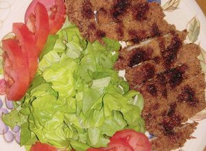 Una foto de Tonkatsu (cerdo empanado)