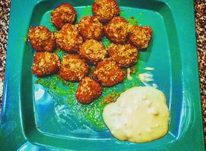 Una foto de Garlic Parmesan Popcorn Chicken