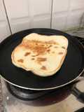 خبز عربي