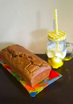 Una foto de Budín de banana con cáscara y todo 🍌