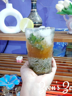 A picture of Lemonade with Chia.