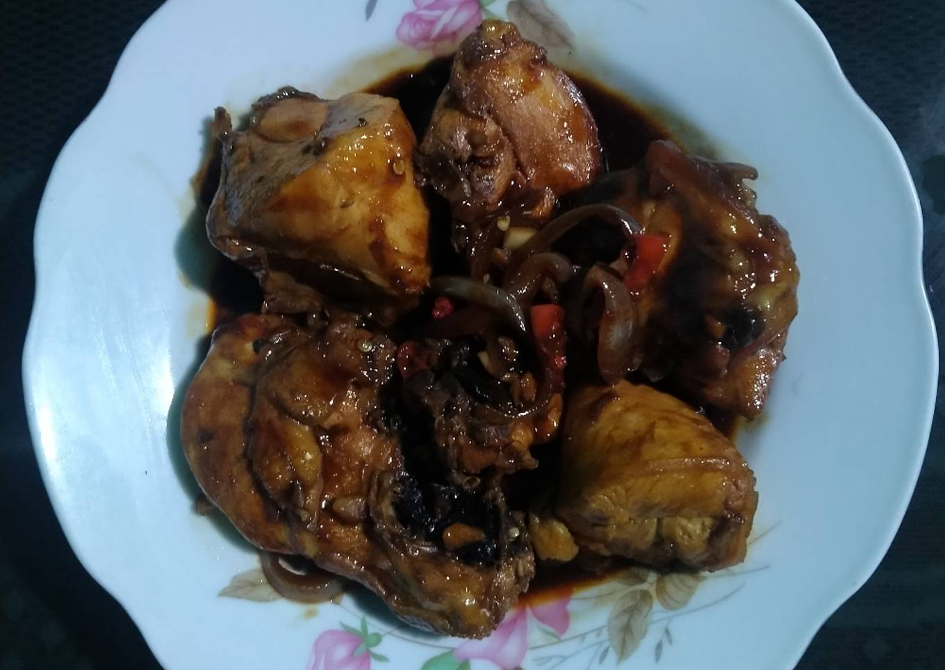 Ayam Kecap Bawang Bombay