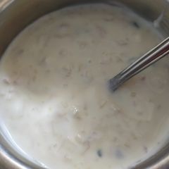 A picture of Onion Raita.