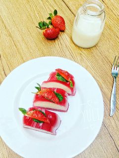 Foto resep Puding susu starwberry merah putih