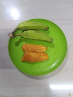 வாழைக்காய் பஜ்ஜி ஆரஞ்ச் கலர் செய்முறை முக்கிய புகைப்படம்