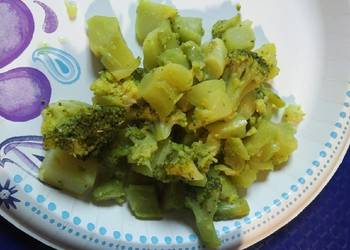 Easiest Way to Recipe Appetizing Broccoli and Bison Tallow
