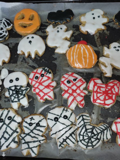 Una foto de Galletitas Halloween decoradas por los niños 🎃🎃