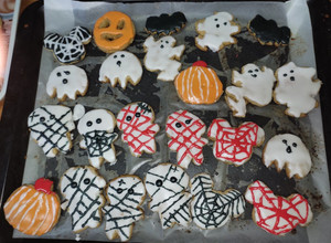 Una foto de Galletitas Halloween decoradas por los niños 🎃🎃