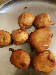 मीठे पुए (meethe puye recipe in Hindi) रेसिपी मुख्य फोटो