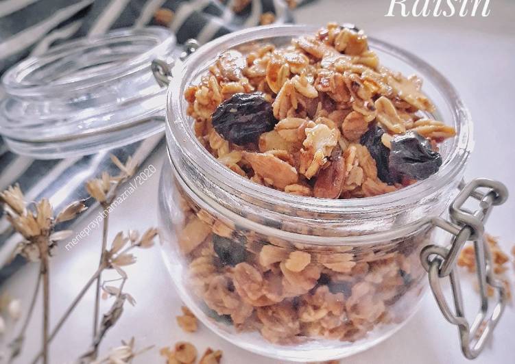 Resep Granola homemade with almond and raisin yang Enak Banget