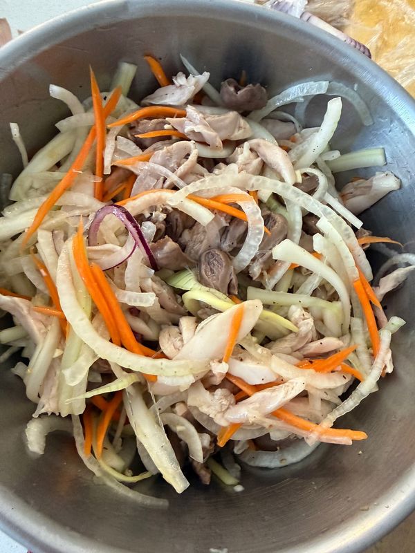 Salad gà xé hành tây 🧅