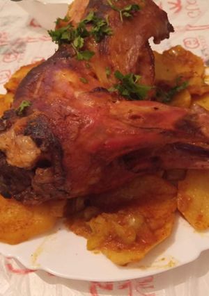 صورة لوصفة ارنب في الفرن بلبطاطا ممم بنة 🐰🐰🐇🐇🐇😋😋