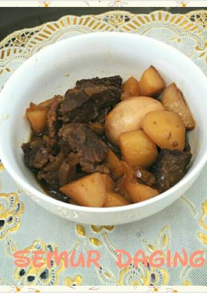 Foto resep Semur daging, kentang, telur