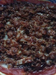 Una foto de Pizza barbacoa