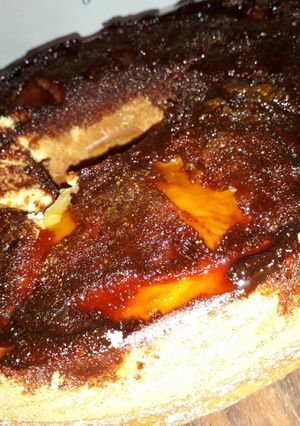 Una foto de Torta invertida de manzana súper alta