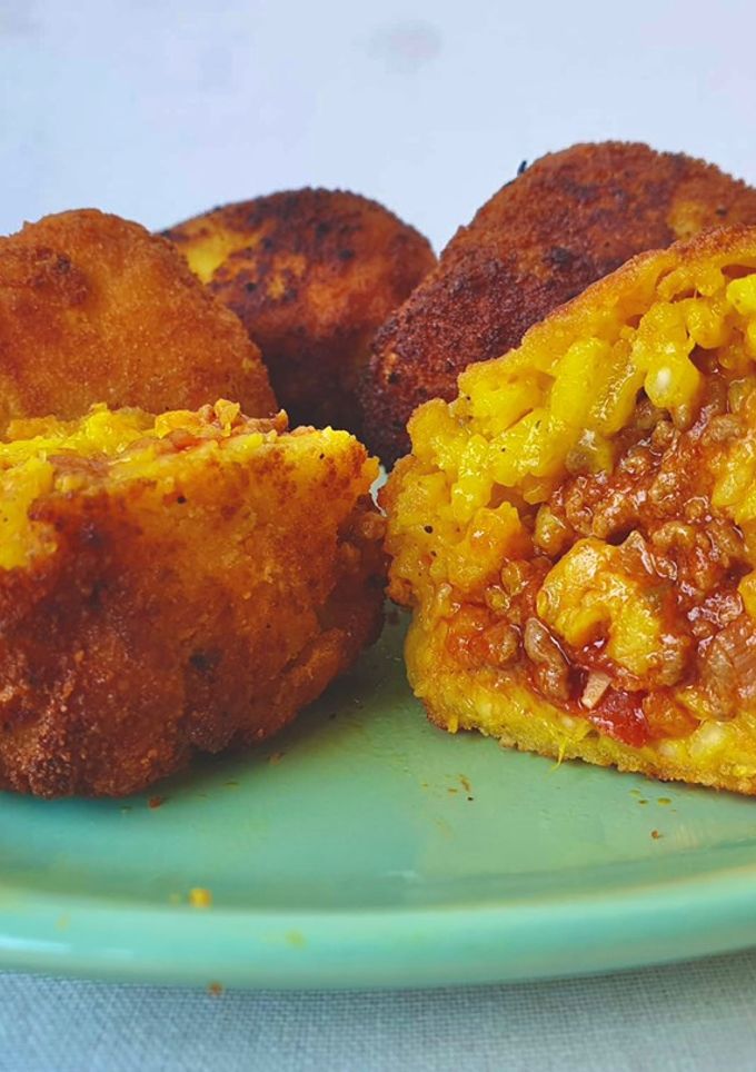 Una foto de Arancini di Riso alla Bolognese