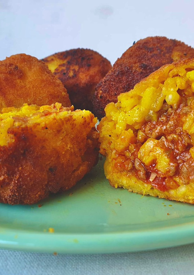 Una foto de Arancini di Riso alla Bolognese