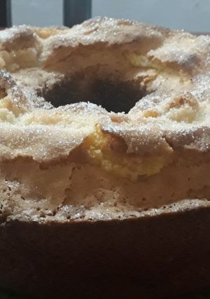 Una foto de Torta matera de naranja con trocitos de chocolate.🍊🍫