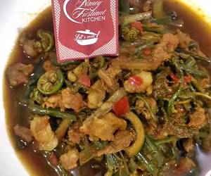 Masakan Unik Krengsengan Daging Sapi dan Sayur Pakis Ala Rumahan