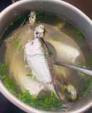 Canh cá sòng nấu hành lá