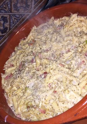 Una foto de Macarrones con nata y especias