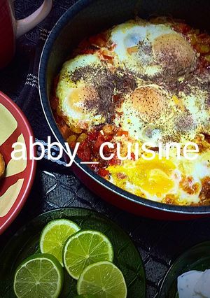 صورة لوصفة بيض مقلي مع الفلفل والبندوره