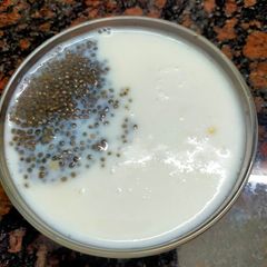 A picture of Quick Oats - Chia seeds.
