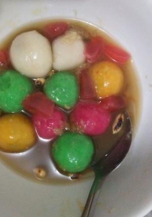 Foto resep Wedang ronde pelangi simple