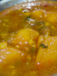 आलू मटर की सब्जी (aloo matar ki sabzi recipe in Hindi) रेसिपी मुख्य फोटो