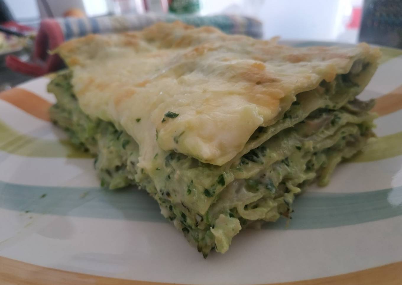 Lasaña Bechamel de Brócoli y Pesto con Champiñones